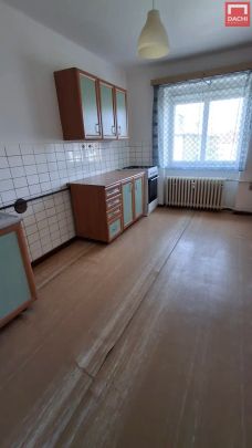 Pronájem cihlového bytu 1+1, 40 m - Fotografie 1