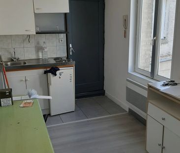 Location Appartement 1 pièces 12 m2 à Saint-Quentin - Photo 5