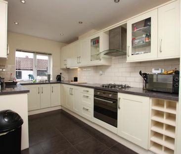 2 bedroom terraced house to rent - Photo 1