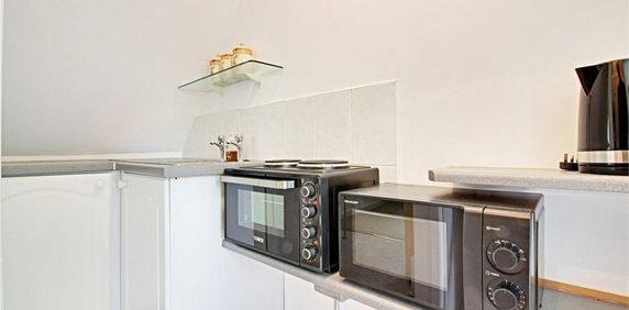 Studio to rent - Photo 2