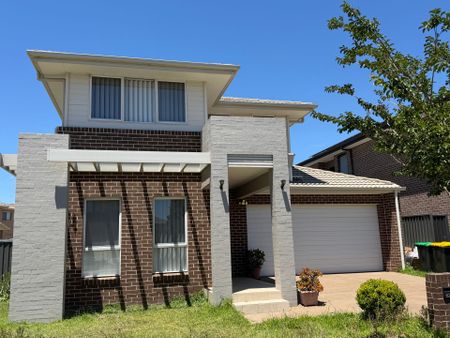 Beautiful and Spacious Property - Photo 2