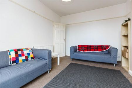 3 bedroom semi-detached house to rent - Photo 5