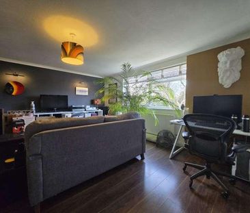 Wellington Road, Enfield, EN1 - Photo 4