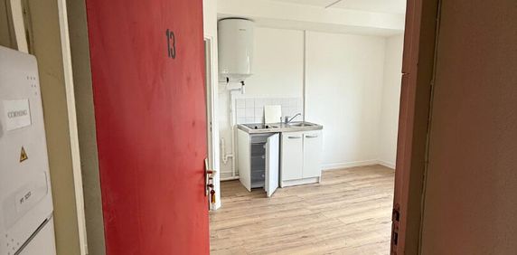 Appartement 1 pièce de 18.29m2 rue de Pont L’Abbé QUIMPER - Photo 2