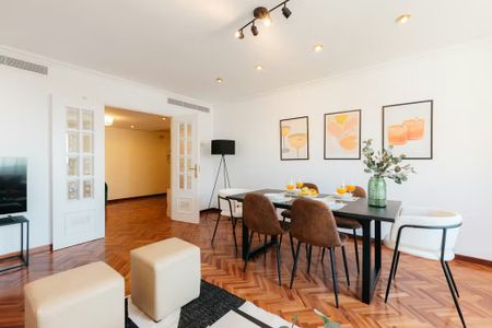 Plaça del Mestre Ripoll, Valencia, Valencian Community 46022 - Photo 4