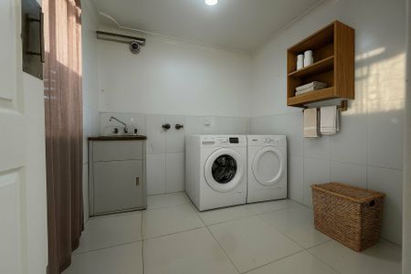 8 Avoca Road, Canley Heights NSW - Photo 4