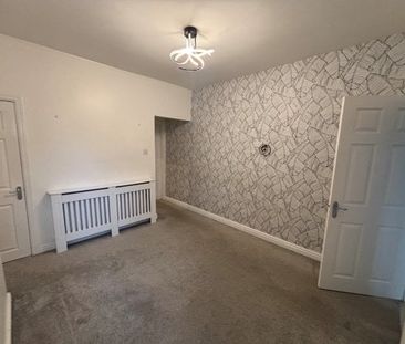 Heath Road South, Runcorn, Cheshire, WA7 - Photo 2