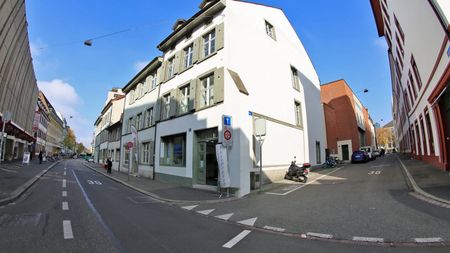 Maisonette-Dachwohnung im Zentrum der Kleinbasler Altstadt - Photo 2