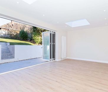 Elizabeth Avenue, Hove - Photo 2