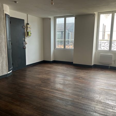 Location Appartement 1 pièce 37m² LA FERTE GAUCHER 77320 - Photo 4