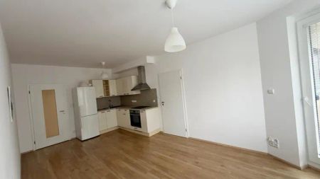 Pronájem, P-9, Střížkov, 2+KK/B, PS, 46,1 m - Photo 4