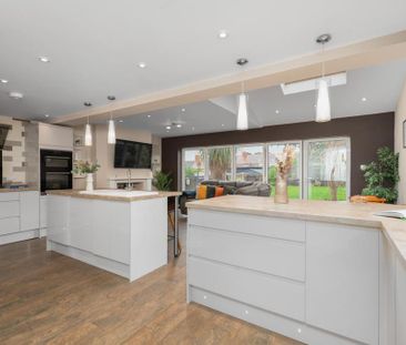 4 bedroom terraced house to rent - Photo 4