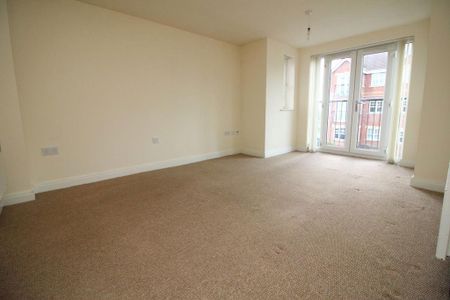 2 bedroom flat to rent - Photo 3