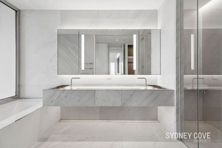 BRAND NEW SKYHOME IN ONE SYDNEY HARBOUR | Furnished - Photo 2