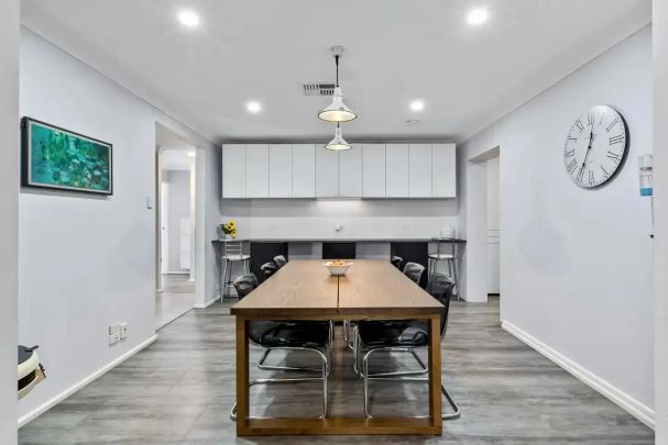 Beautifully Presented Home with a Pool! - Photo 1