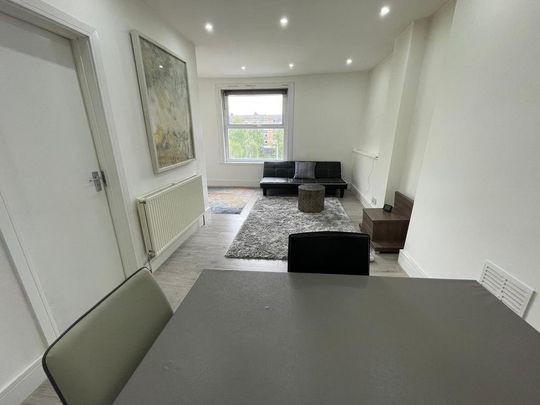 Studio to rent - Photo 1