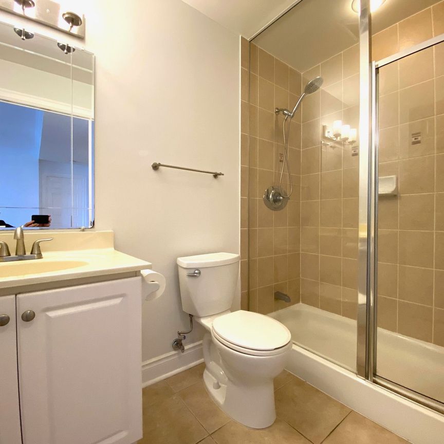 For Lease - 18 Kenaston Gardens Unit# 608, Toronto, Ontario - Photo 1