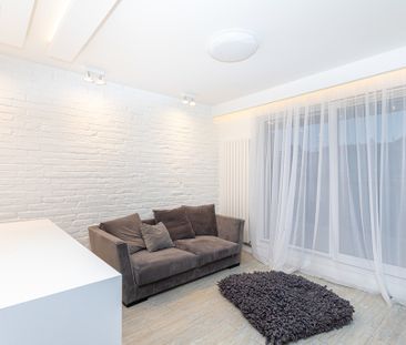 Warszawa, Praga-Południe, Gocław, Jana Nowaka-Jeziorańskiego - Photo 3