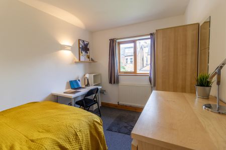 5 Bed Student Accommodation - Photo 4