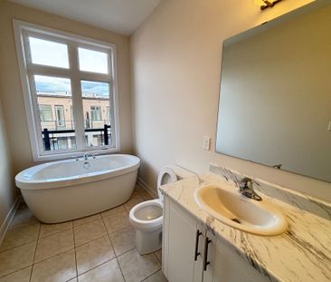For Lease - 3085 Welsman Gardens, Oakville, Ontario - Photo 1