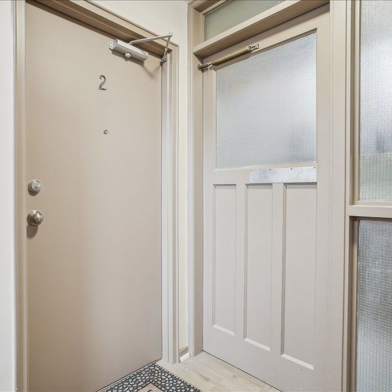 For Lease - 2354 Queensway Drive Unit# 2, Burlington, Ontario - Photo 1
