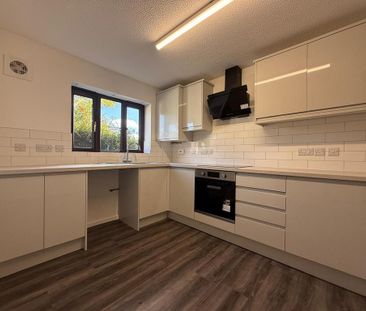 2 bedroom terraced house to rent - Photo 6