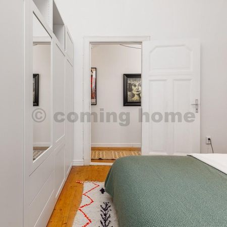 White & Black: A very special place - Photo 3