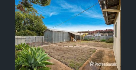 Welcoming Family Home on Corner Block! - Photo 2