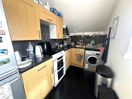 Hagden Lane, Watford - Photo 2