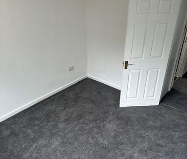 2 Bed Flat, Wellesley Road, CR0 - Photo 1