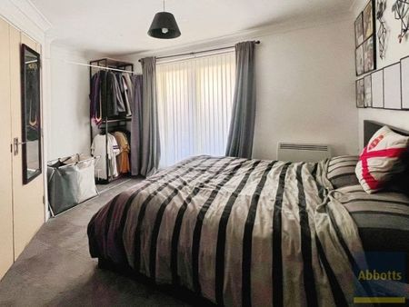 Bell Close, Laindon - Photo 4