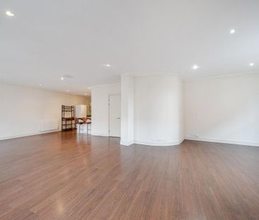 3 bedroom property to rent - Photo 4