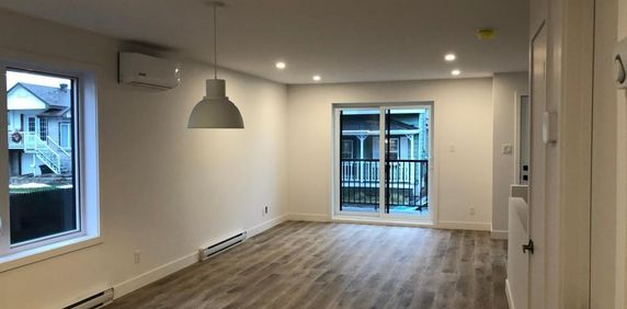 4 1/2 sur 2 étages - Photo 2