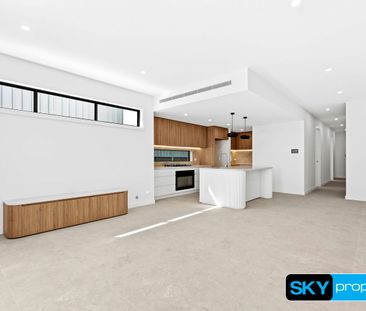 Ultra-Modern Elevation - Space, Versatility and Everyday Luxury - Photo 6
