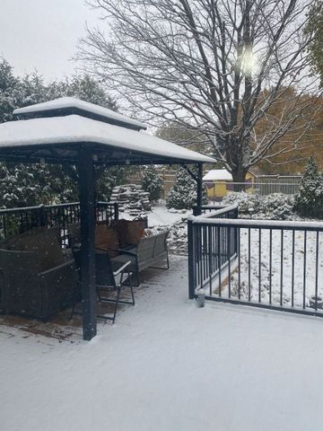 For Lease - 34 Peachtree Crescent, Cambridge, Ontario - Photo 3