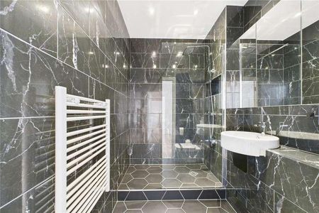 The Boulevard, Crawley, West Sussex, RH10 - Photo 5