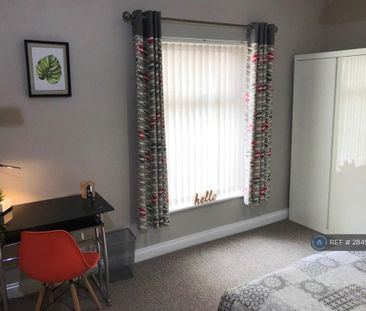 1 bedroom in a house share to rent - Photo 5