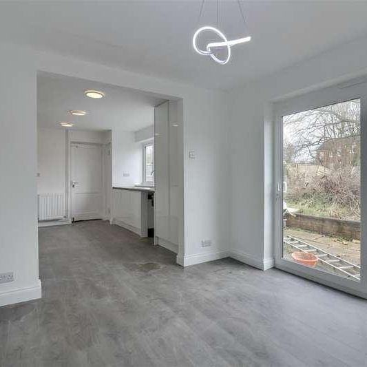 Ashdown, Gosport, PO13 - Photo 1