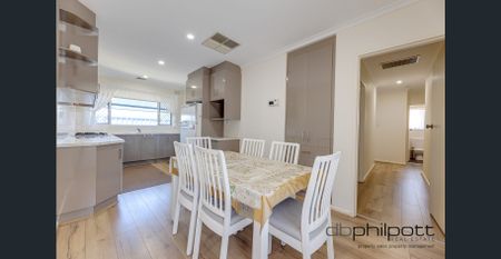 Immaculate 2 Bed Unit in a Quiet Spot - Photo 4