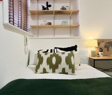 6 bedroom house to rent - Photo 2