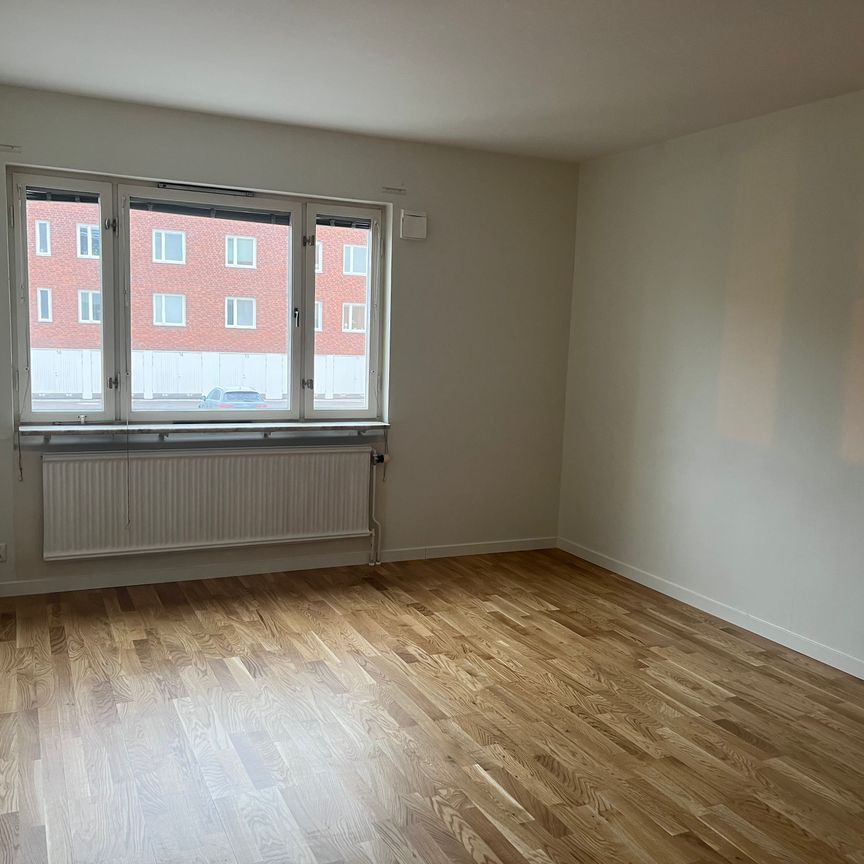 Gersnäsgatan, Katrineholm - Photo 1