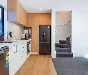 Fully Furnished Townhouse-Pet Freindly - Photo 5