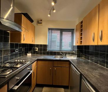 1 bedroom semi-detached house to rent - Photo 2