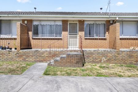 4/8 Chisholm St, Soldiers Hill VIC 3350 - Photo 5