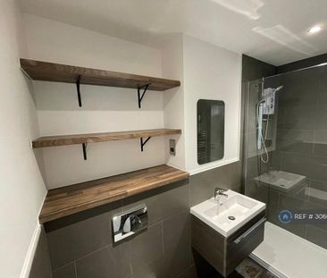 1 bedroom flat to rent - Photo 6