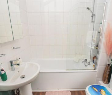 2 bedroom terraced house to rent - Photo 6