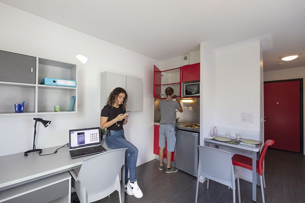 Studio de 18.37 à 44.12m² meublé et équipé - Photo 1