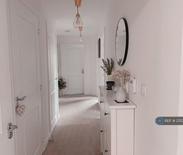 2 bedroom flat to rent - Photo 1