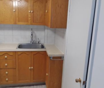 AHUNTSIC: Grand Studio – Tout Inclus! - Photo 1