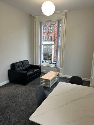 Apartment 3, 7 Elmwood Avenue, Lisburn Road, Belfast, BT9 6AZ - Photo 1